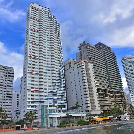 Apto 402 Frente Al Mar- Edificio Palmetto, Piso 4 *