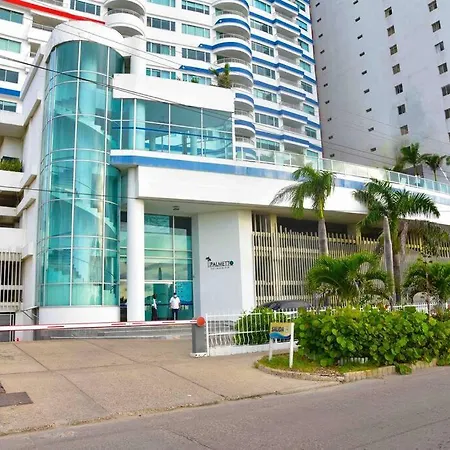 Apto 402 Frente Al Mar- Edificio Palmetto, Piso 4 *