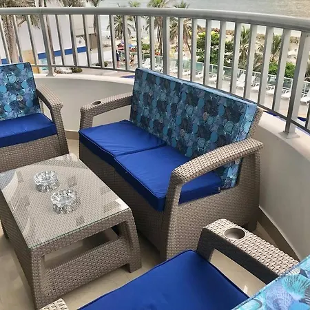 Apartamento Apto 402 Frente Al Mar- Edificio Palmetto, Piso 4